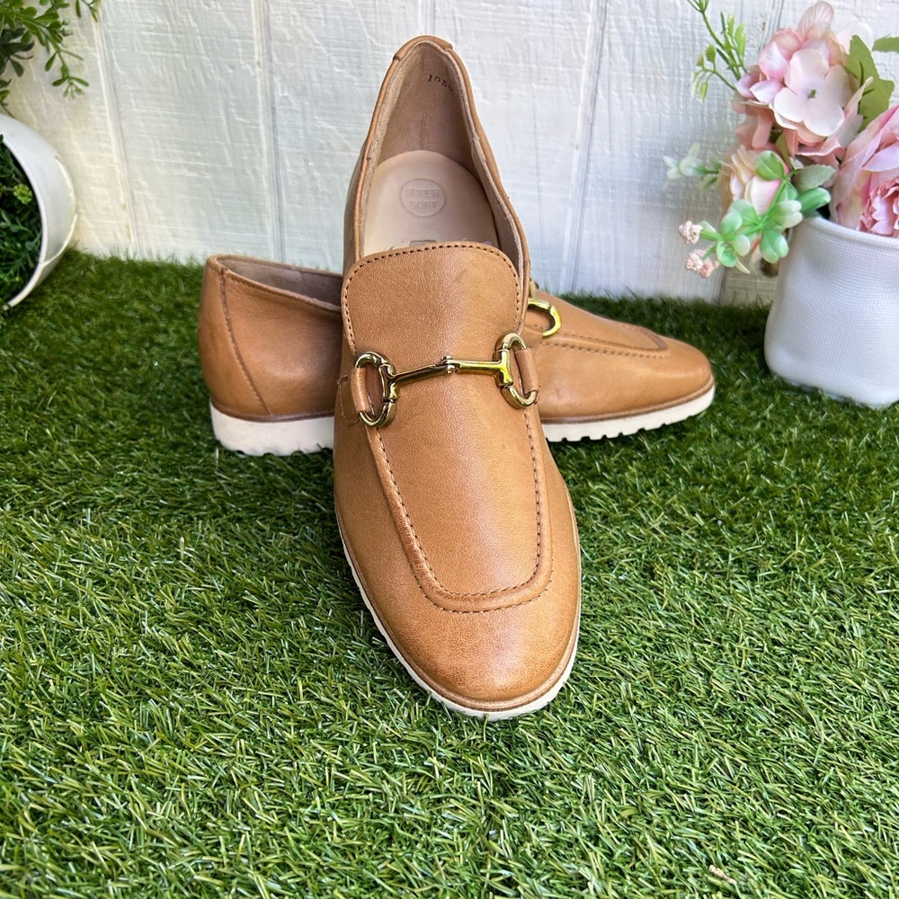 PAUL GREEN
Shay Bit Loafer In Cuoio
Leather/tan
$429 NEW women UK 3.5 US 6 - Picture 10 of 17